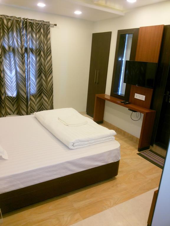 Hotel Sangat Plaza Bhopal Ruang foto