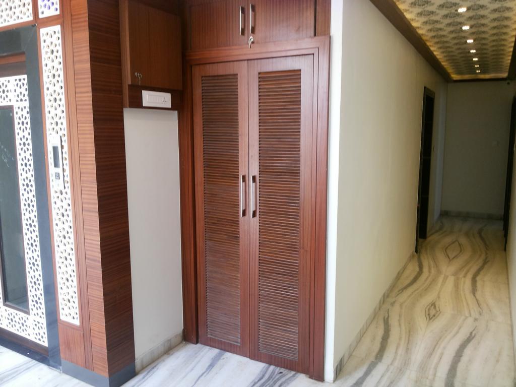 Hotel Sangat Plaza Bhopal Bagian luar foto
