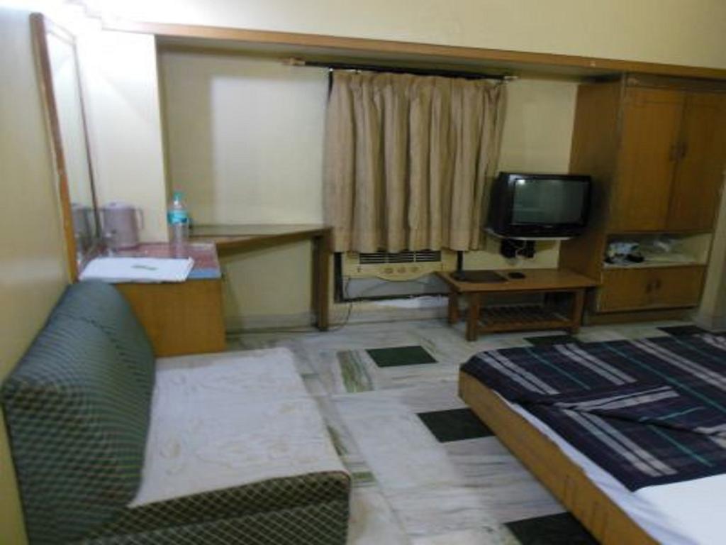 Hotel Sangat Plaza Bhopal Bagian luar foto